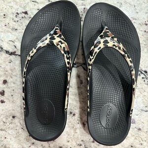 OOFOS Sandal Flip Flop, Size 7